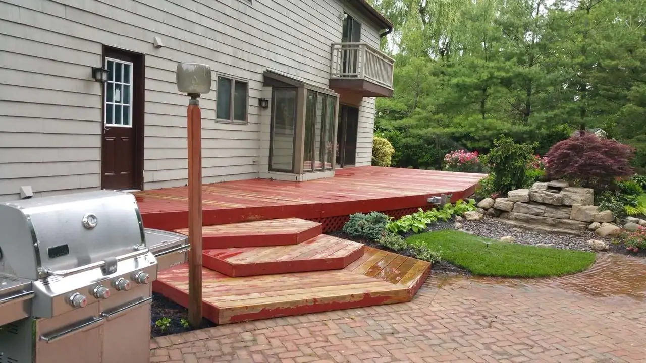 deck-painting-before